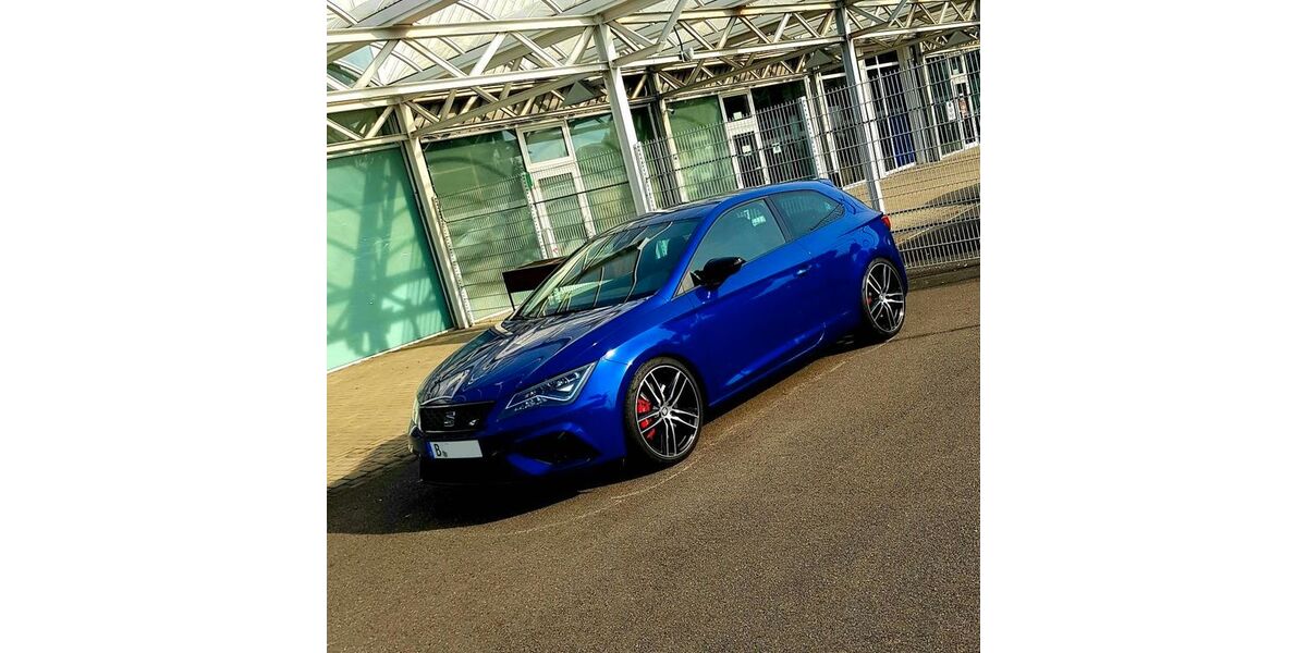 Seat Leon 85.000 km 22.990 &euro; Berlin 12689