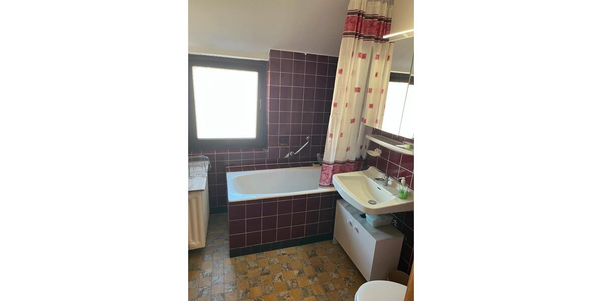 Etagenwohnung Bremen Östliche Vorstadt - 4 Zimmer, 85 m&sup2;, 530&euro; | Angebot:26482890