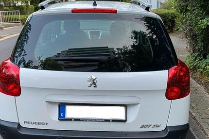 Peugeot 207 94.900 km 4.400 &euro; Bad Homburg 61352