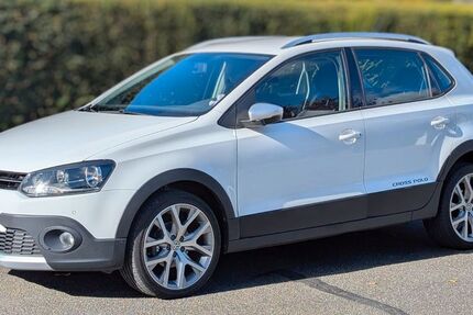 VW Polo 89.911 km 9.400 € Braunschweig 38108