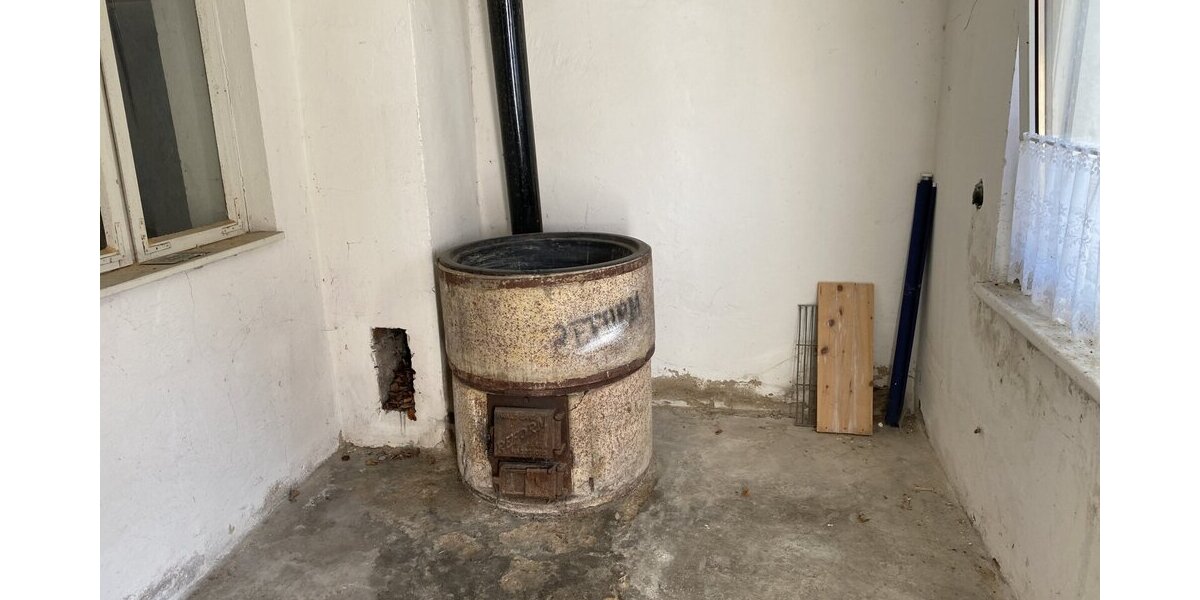 sanierungsbedürftiges Haus mit Garage und Nebengebäude günstig zu verkaufen - Einfamilienhaus Wittstock Sewekow | Angebot:25963874