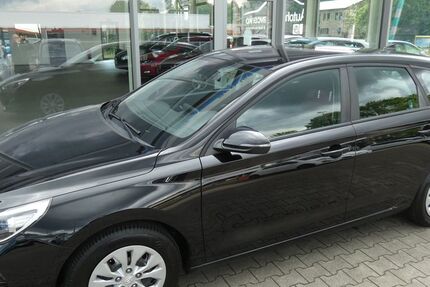 Hyundai i30 108.000 km 9.990 &euro; Bergkamen 59192