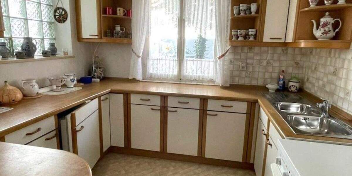 Mehrfamilienhaus, Wohnhaus Altdorf bei Nürnberg Altdorf - 6 Zimmer, 150 m&sup2;, 225.000&euro; | Angebot:25357572