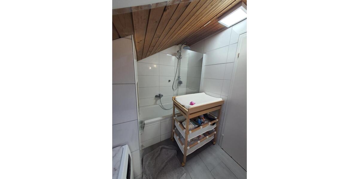 Dachgeschoßwohnung Ehningen - 1 Zimmer, 63 m&sup2;, 1.100&euro; | Angebot:26681898