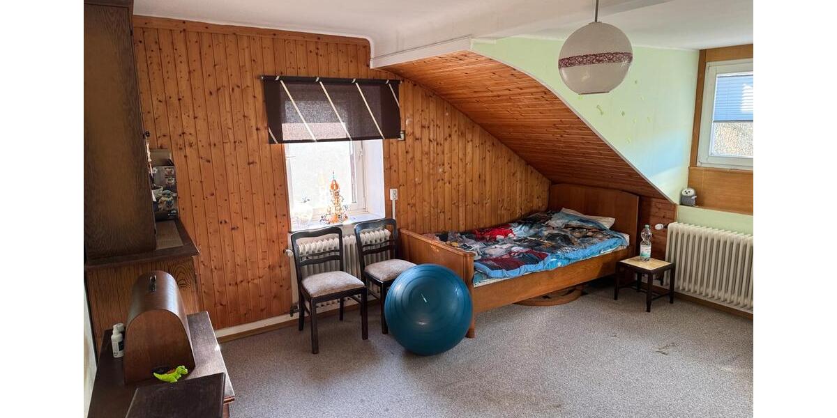 Doppelhaushälfte Schwalbach - 6 Zimmer, 136 m&sup2;, 160.000&euro; | Angebot:27225706