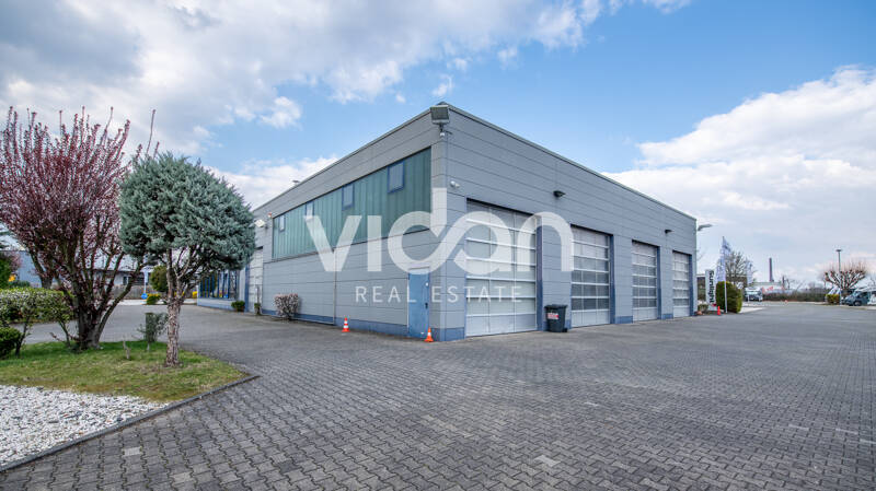EXCLUSIV | 1-2 HALLEN | 5-10.000 m² FREIFLÄCHE | FLEXIBEL | VIDAN REAL ESTATE zimmer