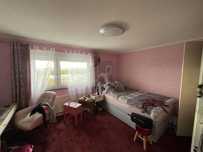 EINZIEHEN UND WOHLFÜHLEN MIT HERRLICHER AUSICHT - Etagenwohnung Rastatt | Angebot:26008088