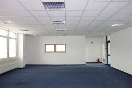 Büro im Gewerbegebiet von Velten zu Mieten 5 zimmer