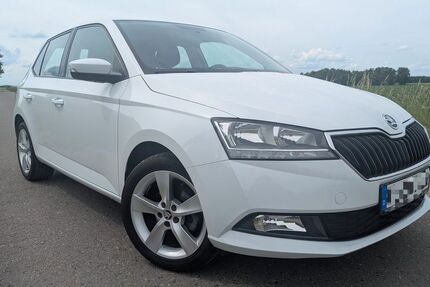Skoda Fabia 52.800 km 9.800 &euro; Edemissen 31234