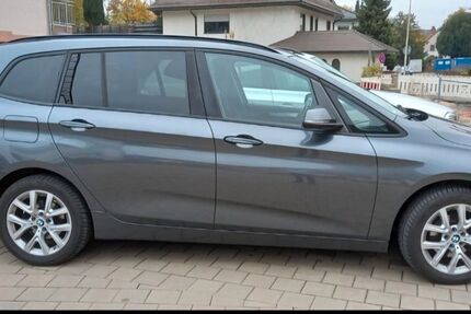BMW 216 Active Tourer 210.000 km 14.500 € Weilbach 63937