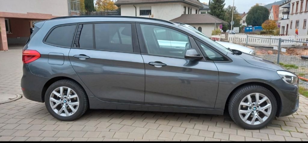 BMW 216 Active Tourer 210.000 km 14.500 € Weilbach 63937