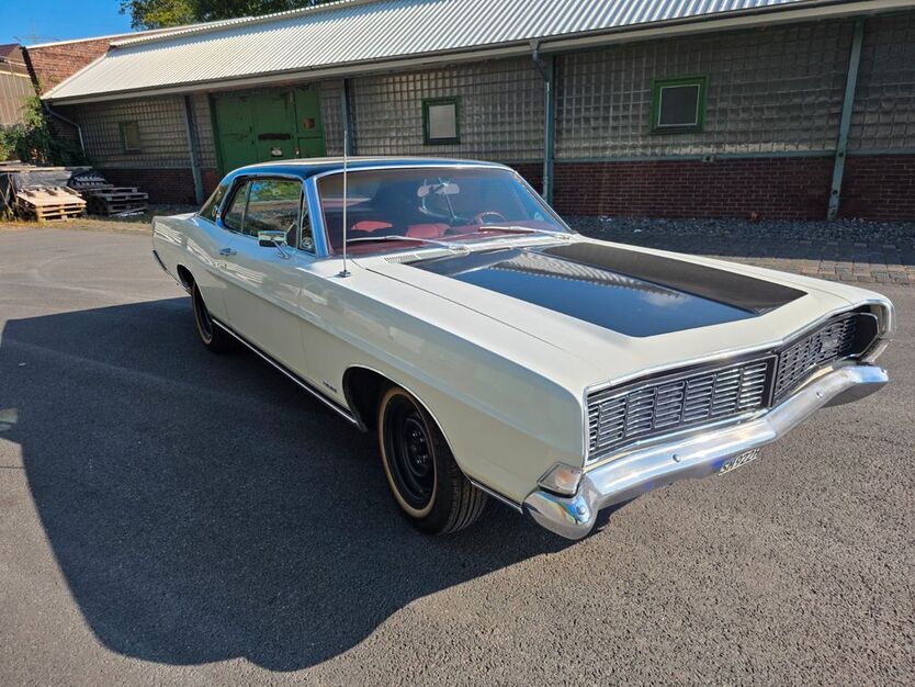 Ford Galaxy 40.000 km 20.500 € Oberhausen 46049