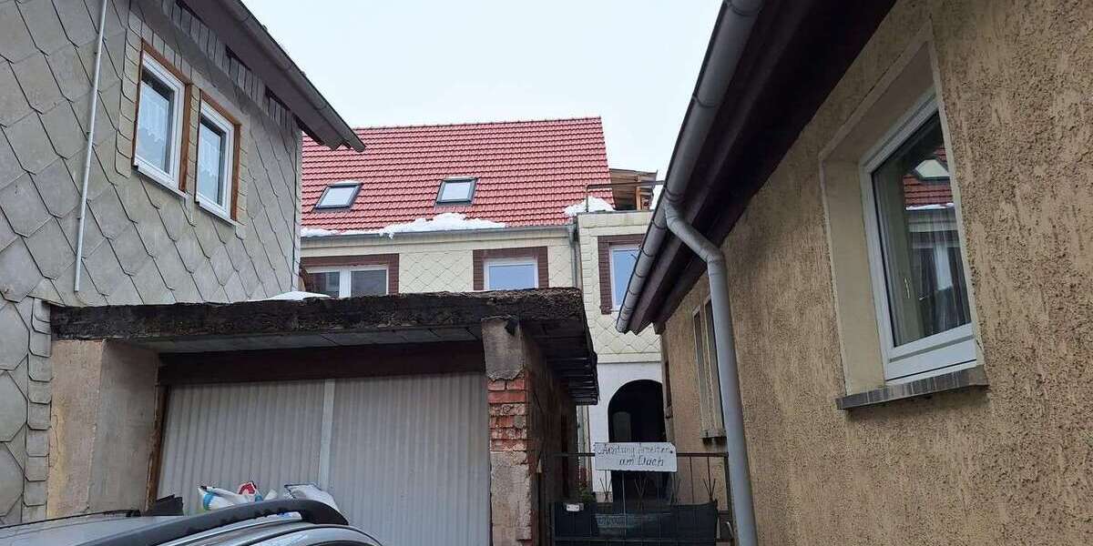 Einfamilienhaus Kaltennordheim - 10 Zimmer, 150 m&sup2;, 79.999&euro; | Angebot:24975789