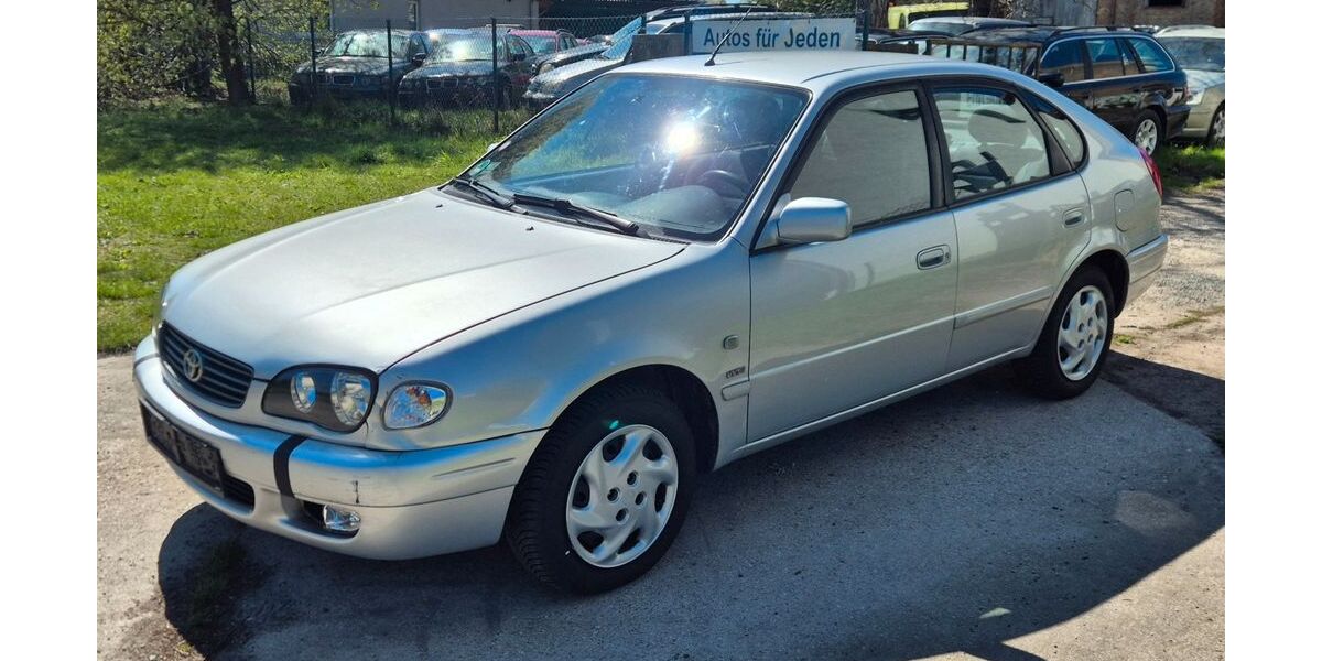 Toyota Corolla 127.500 km 2.799 &euro; Löwenberger Land OT Teschendorf 16775