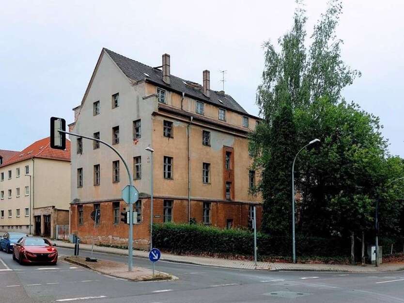 Haus zum Kaufen in Altenburg 69.000 € 600 m²
