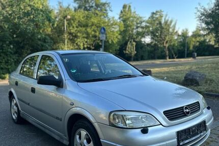 Opel Astra 199.000 km 2.400 € Stuttgart 70469