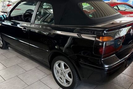 VW Golf 104.800 km 11.750 &euro; Untersteinach 95369