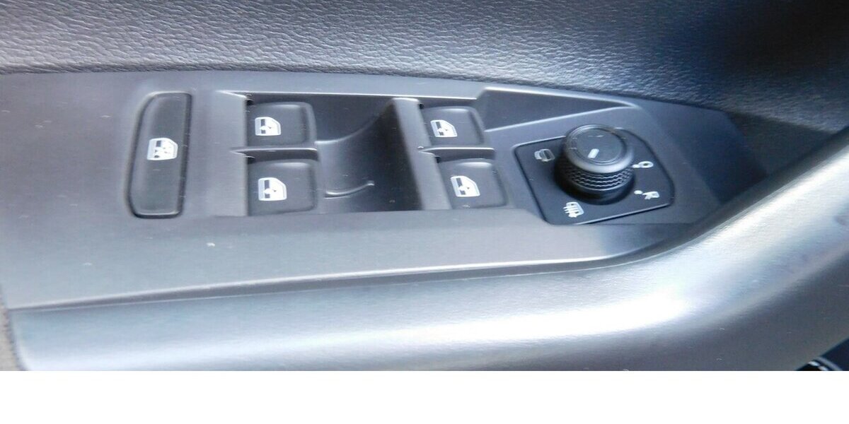 VW Polo 1.0 Life MPI BMT 4Trg Klima Navi LED 5.600 km 18.390 &euro; Vordorf 38533