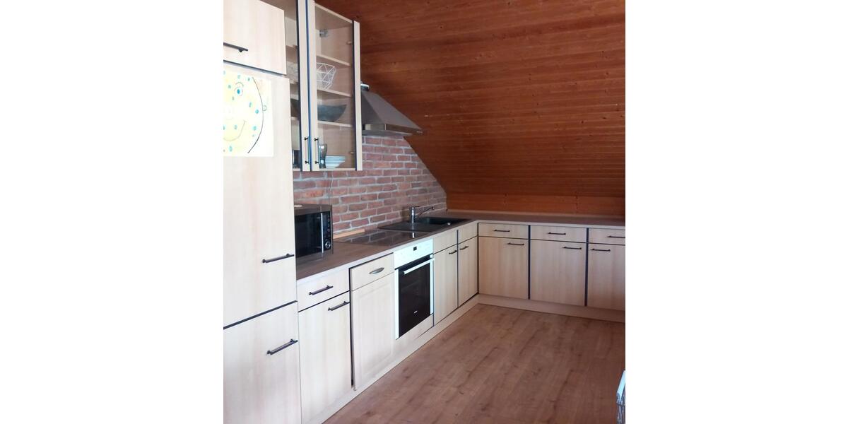 Dachgeschosswohnung zu vermieten 2 zimmer