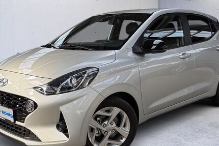 Hyundai i10 1.600 km 14.990 &euro; Freiburg im Breisgau 79108