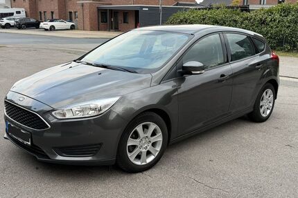 Ford Focus 107.000 km 5.200 &euro; Meine 38527