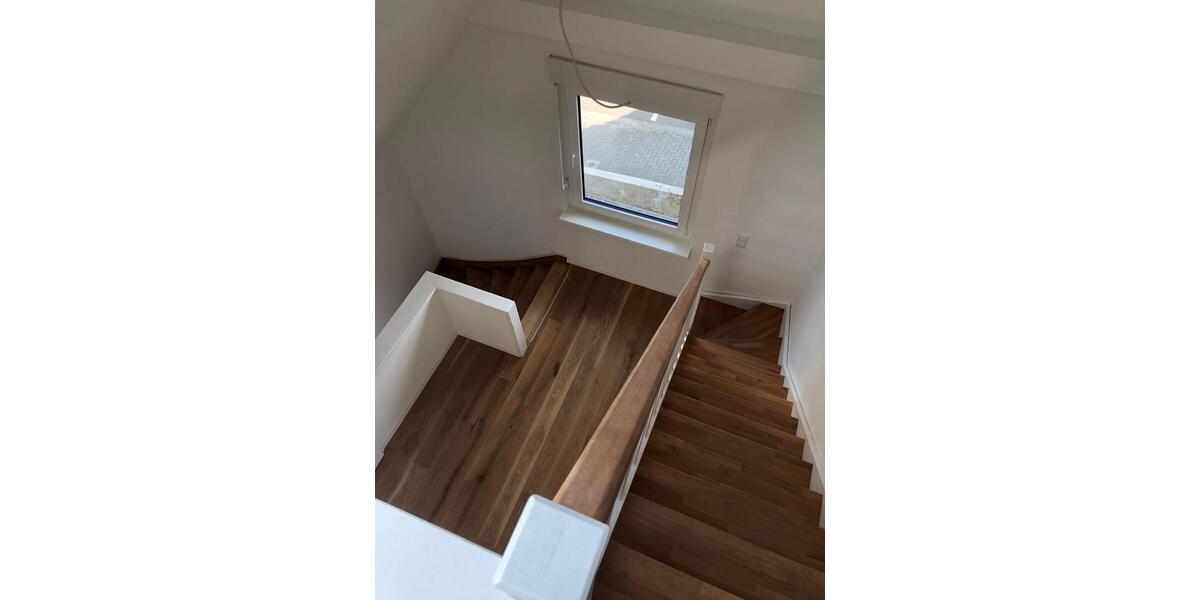 Einfamilienhaus Ingelheim am Rhein - 6.5 Zimmer, 140 m&sup2;, 2.300&euro; | Angebot:25282919