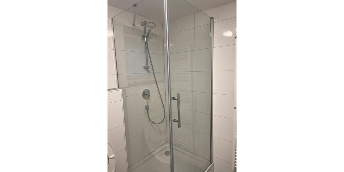 Etagenwohnung Gerlingen - 2 Zimmer, 50 m&sup2;, 1.000&euro; | Angebot:25407176