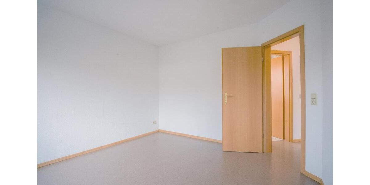 Hochparterre Saarbrücken West - 3 Zimmer, 75 m&sup2;, 179.000&euro; | Angebot:27003124