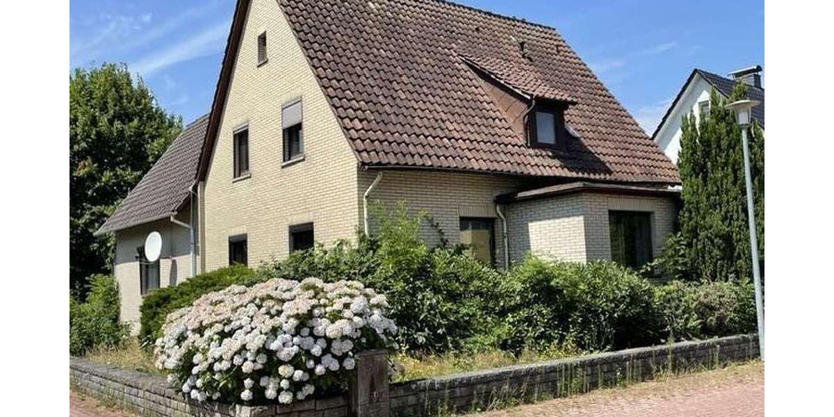Einfamilienhaus Stadthagen - 9 Zimmer, 180 m&sup2;, 325.000&euro; | Angebot:27151211