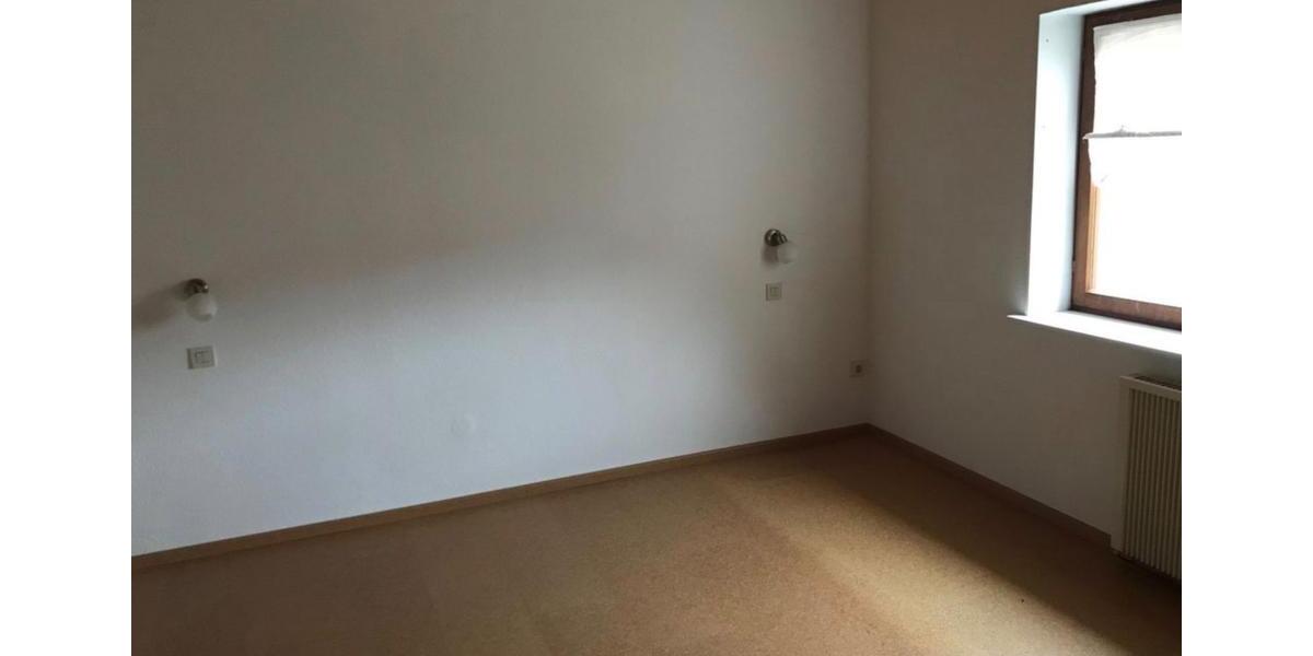 Etagenwohnung Bad Dürrheim - 4 Zimmer, 100 m&sup2;, 500&euro; | Angebot:26293140