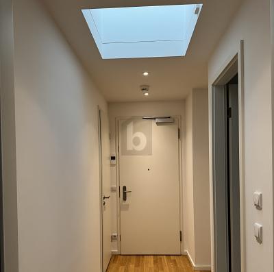 URBAN WOHNEN, GRÜN GENIEßEN IM DACHGESCHOSS 2 zimmer