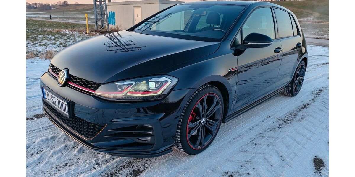 VW Golf 114.000 km 18.890 &euro; Haag in Oberbayern 83527