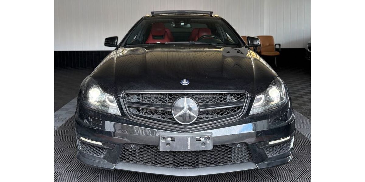 Mercedes-Benz C 63 AMG 101.800 km 34.990 &euro; Emskirchen 91448