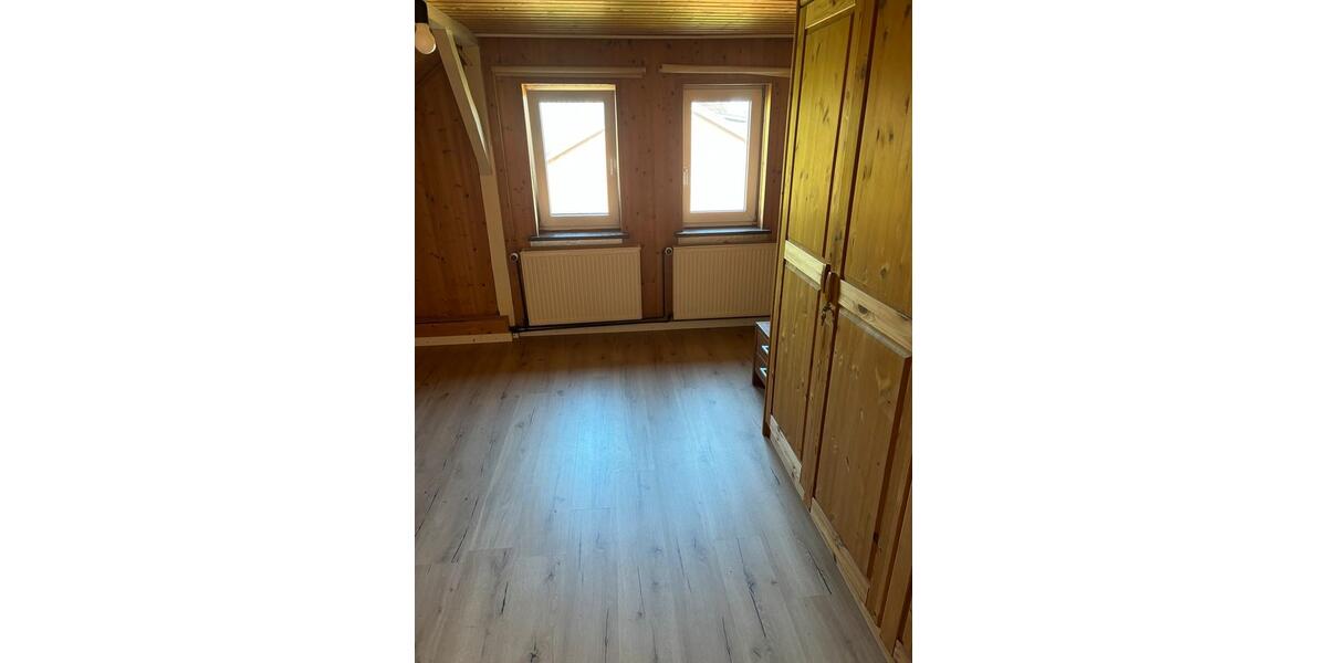Einfamilienhaus Bredstedt - 4 Zimmer, 100 m&sup2;, 160.000&euro; | Angebot:26738903