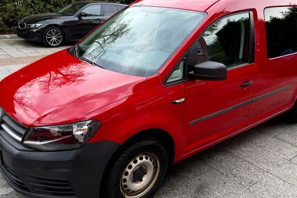 VW Caddy Maxi 140.000 km 11.980 &euro; München 81827