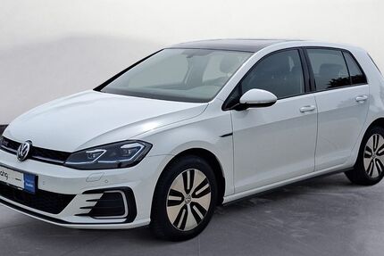 VW Golf 89.636 km 16.930 &euro; Freiburg 79108