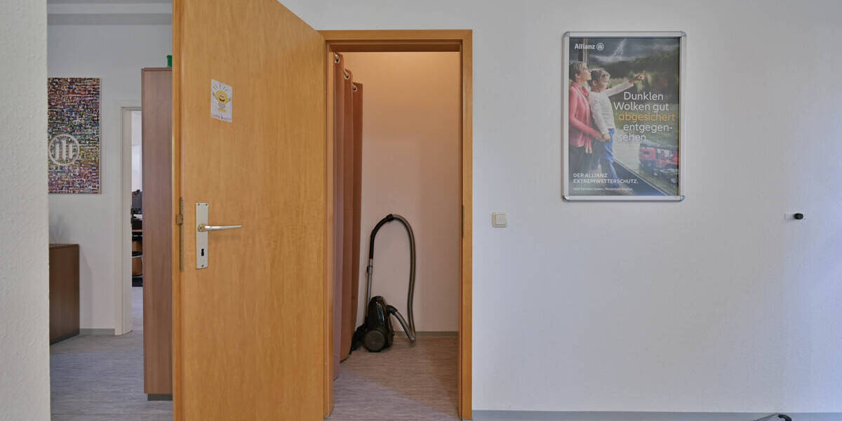 Gewerbeobjekt Chemnitz OT Wittgensdorf Wittgensdorf - 3 Zimmer, 200&euro; | Angebot:26695273