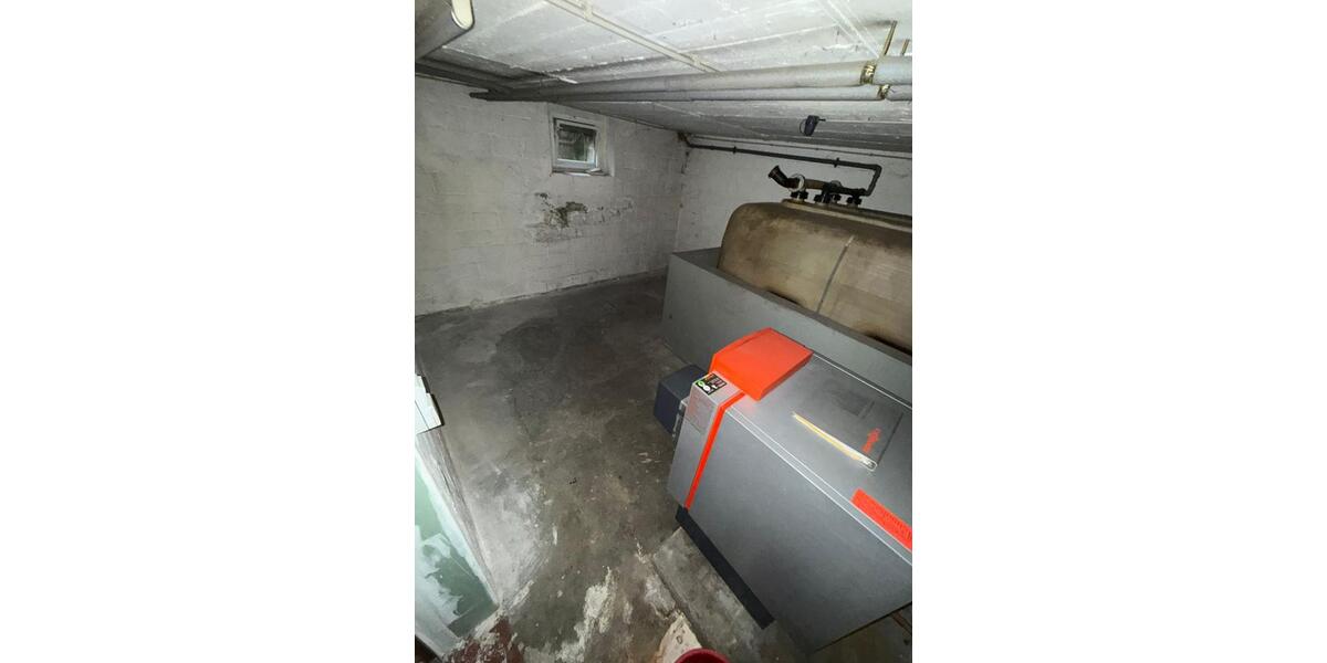 Doppelhaushälfte Meerbusch - 5 Zimmer, 100 m&sup2;, 350.000&euro; | Angebot:25001741