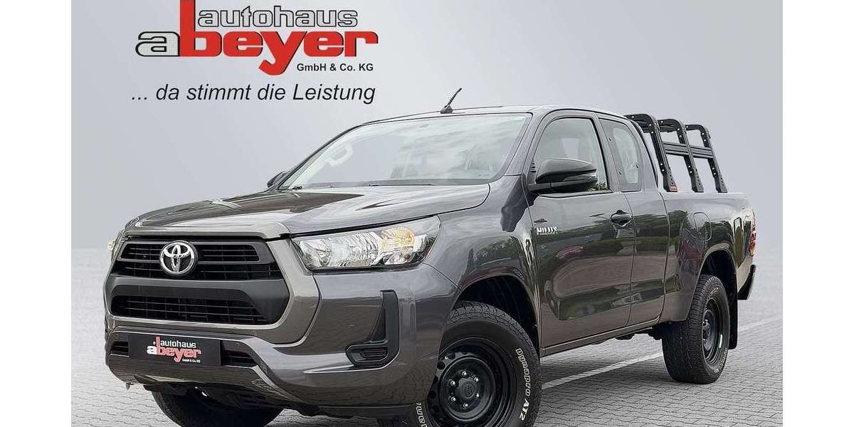 Toyota Hilux 123.140 km 29.350 &euro; Minden 32423