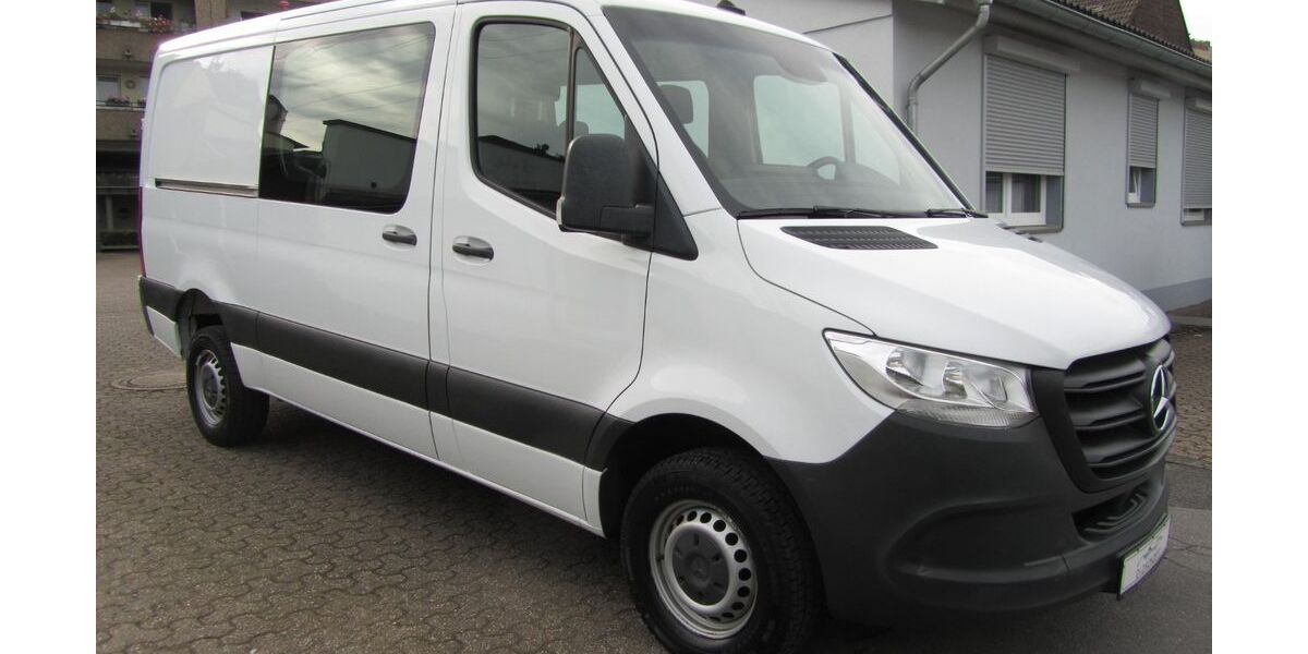 Mercedes-Benz Sprinter 108.800 km 26.750 &euro; Düsseldorf 40591