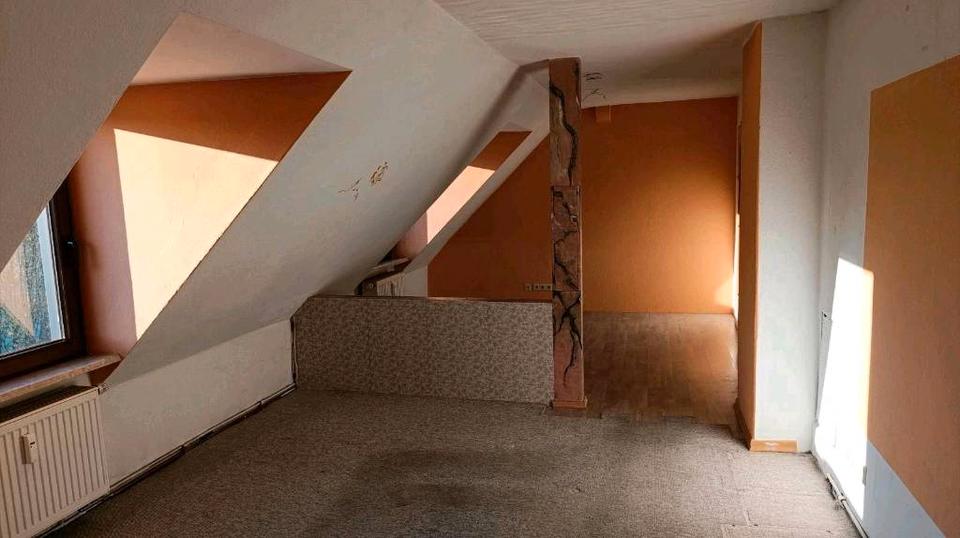 Dachgeschoßwohnung Naumburg (Saale) - 3 Zimmer, 67 m&sup2;, 105.000&euro; | Angebot:24847662