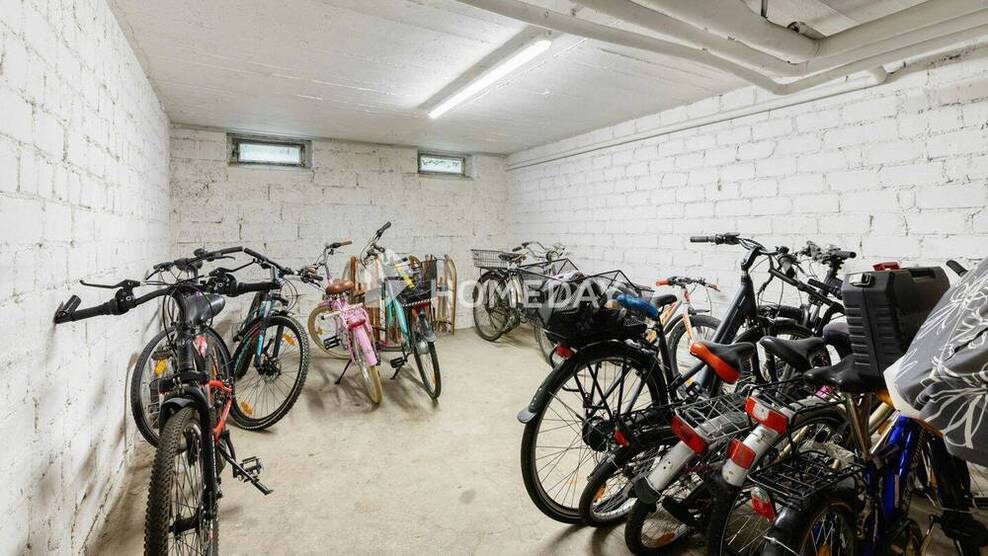 Wohlfühlen in Niederursel - Ihr neues Zuhause mit Balkon und Einbauküche