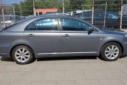 Toyota Avensis 227.373 km 1.600 &euro; Hamburg 20097