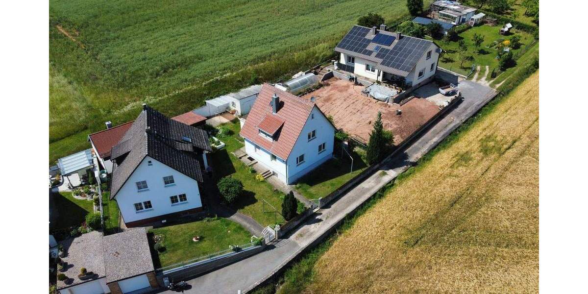 Wohnhaus in ruhiger Ortsrandlage von Sulzbach-Rosenberg zimmer