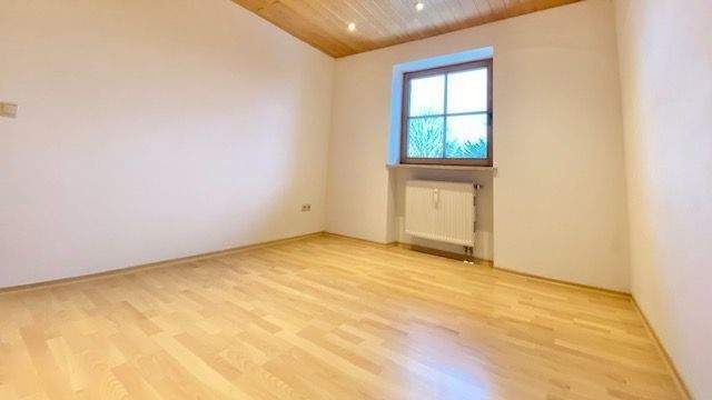 Etagenwohnung Piding Mauthausen - 2 Zimmer, 63 m&sup2;, 650&euro; | Angebot:25524619