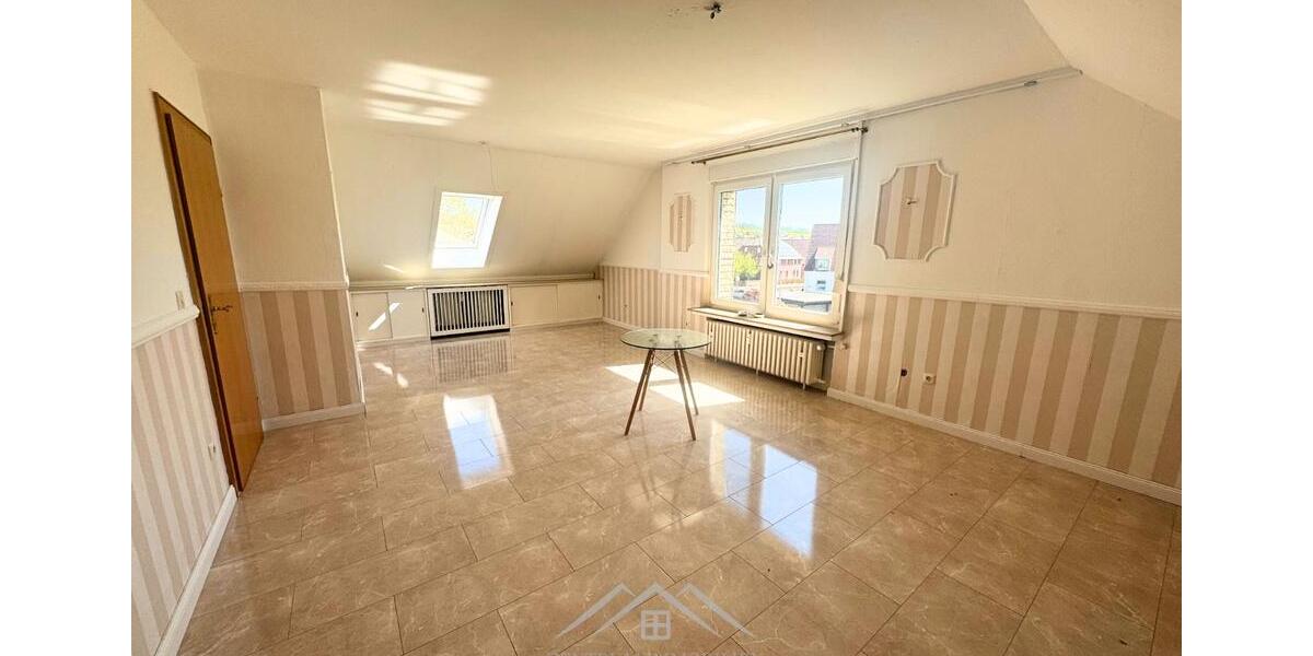 Dachgeschoßwohnung Hessisch Oldendorf - 3 Zimmer, 85 m&sup2;, 750&euro; | Angebot:26591128