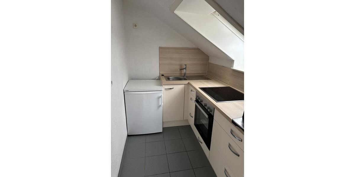 Dachgeschoßwohnung Vöhringen - 3 Zimmer, 64 m&sup2;, 900&euro; | Angebot:25174892