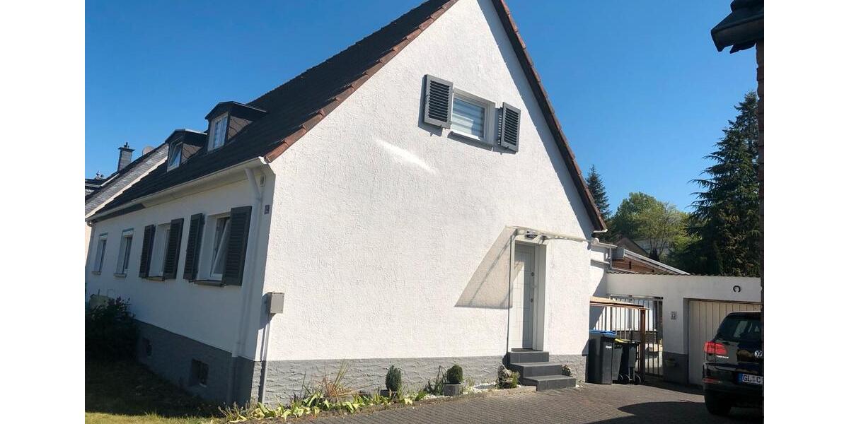 Doppelhaushälfte Bergisch Gladbach Gronau - 4.5 Zimmer, 90 m&sup2;, 1.800&euro; | Angebot:26366027