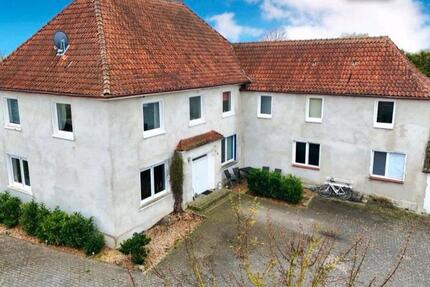 Haus Bad Essen - 9 Zimmer, 320 m&sup2;, 293.000&euro; | Angebot:26152147