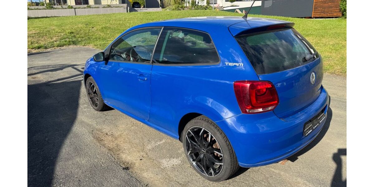 VW Polo 166.000 km 3.150 &euro; Mittenaar 35756